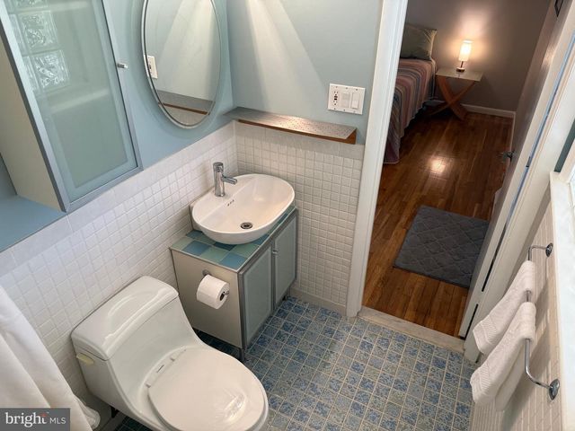 1022 HARBOR DR, Annapolis, MD 21403