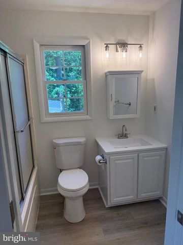 1022 HARBOR DR, Annapolis, MD 21403