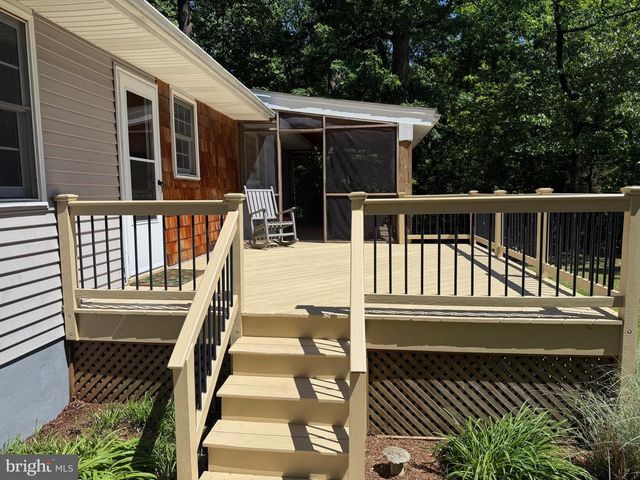 1022 HARBOR DR, Annapolis, MD 21403
