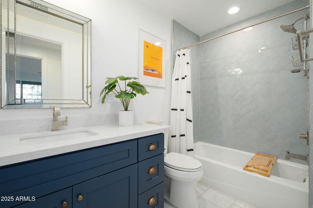 3413 N 45TH Street, Phoenix, AZ 85018