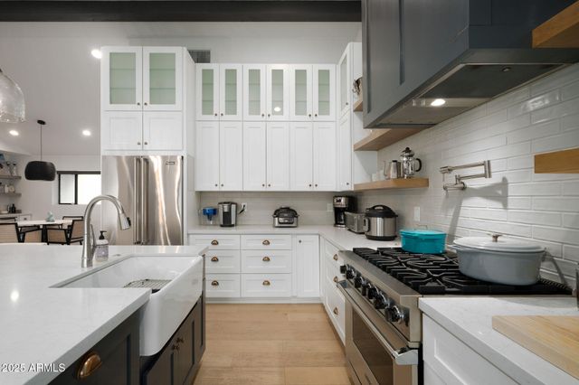 3413 N 45TH Street, Phoenix, AZ 85018