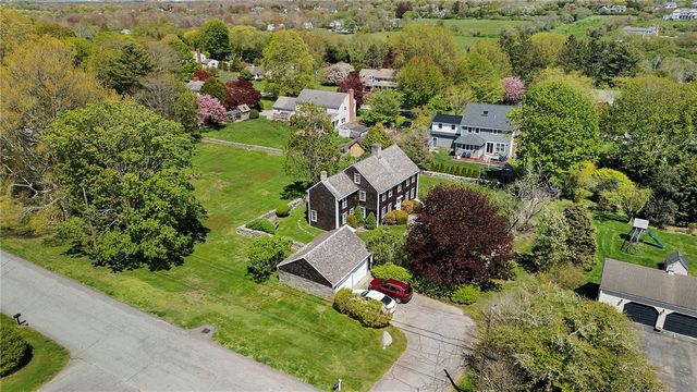 6 Baldwin Road, Middletown, RI 02842
