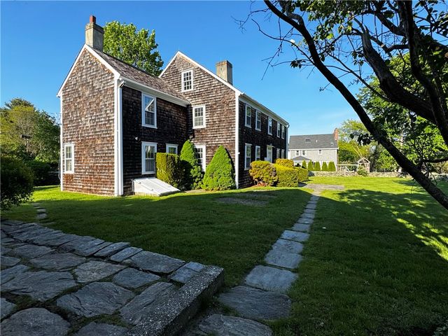 6 Baldwin Road, Middletown, RI 02842