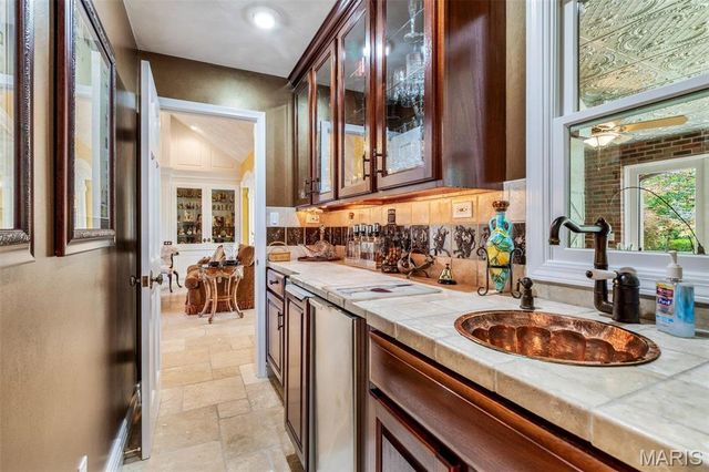 556 Oak Terrace Drive, Farmington, MO 63640