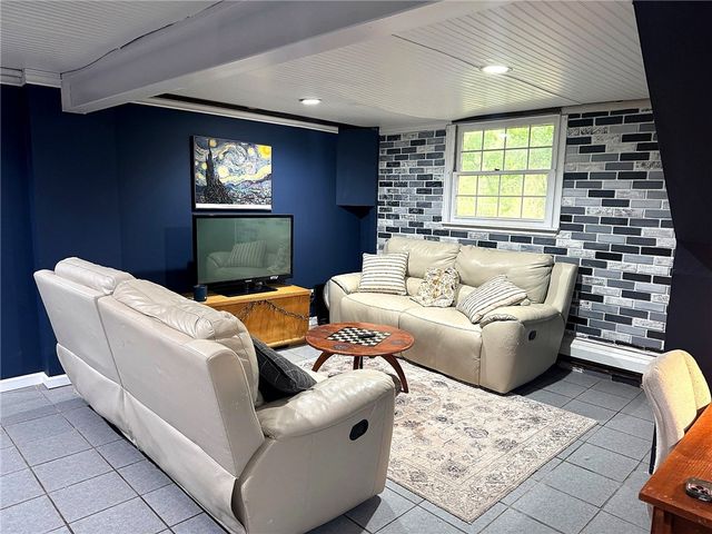 430 Pine Run Rd, New Sewickley Twp, PA 15042