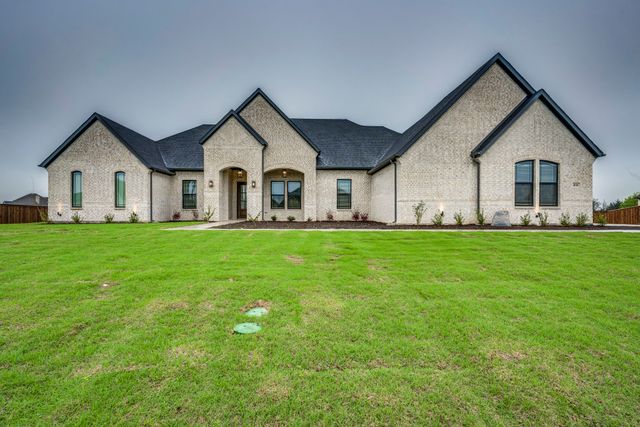 4018 Nola Drive, Midlothian, TX 76065