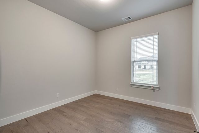 4018 Nola Drive, Midlothian, TX 76065