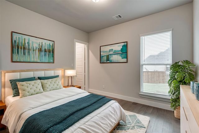 4018 Nola Drive, Midlothian, TX 76065