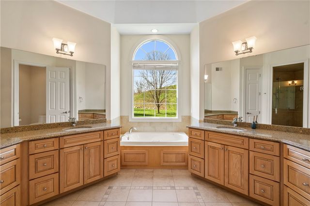 107 Kingston Ave, Cranberry Twp, PA 16066