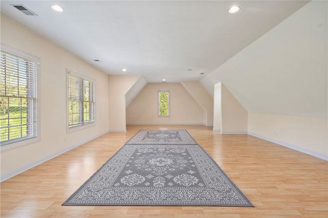 107 Kingston Ave, Cranberry Twp, PA 16066
