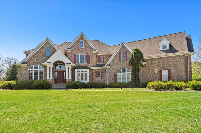 107 Kingston Ave, Cranberry Twp, PA 16066