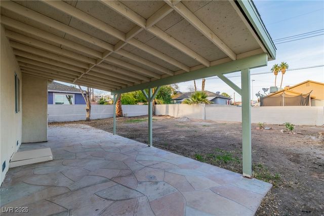 5412 Gipsy Avenue, Las Vegas, NV 89107