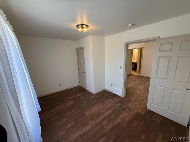 80 Meadow Place, Cheektowaga, NY 14225
