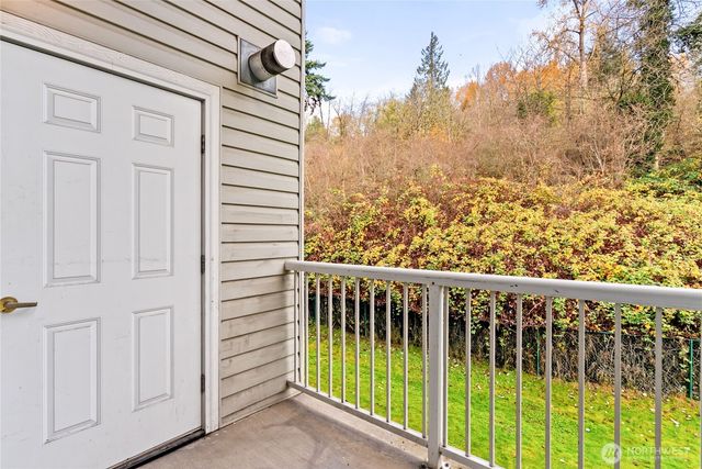 31900 104th Avenue SE #C204, Auburn, WA 98092
