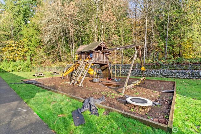 31900 104th Avenue SE #C204, Auburn, WA 98092