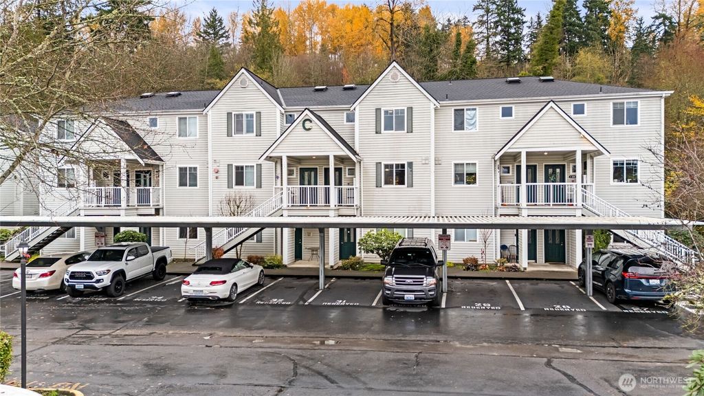 31900 104th Avenue SE #C204, Auburn, WA 98092