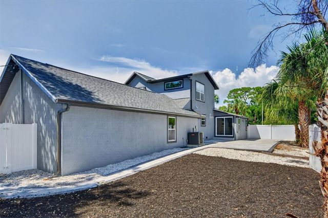 310 PARK STREET N, St Petersburg, FL 33710