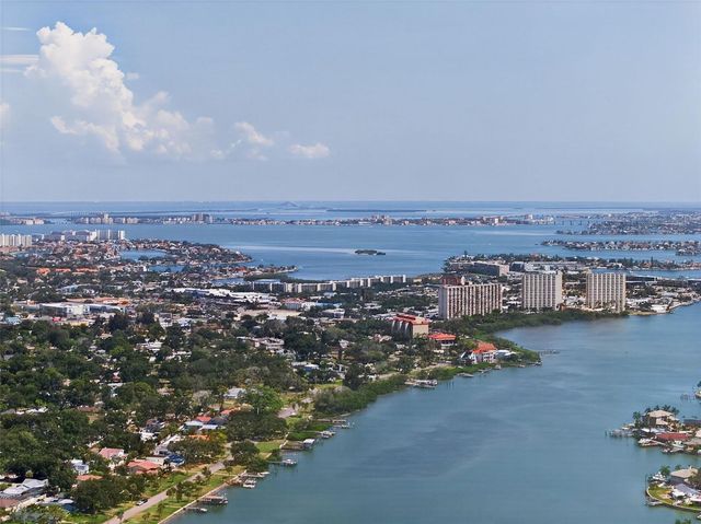310 PARK STREET N, St Petersburg, FL 33710