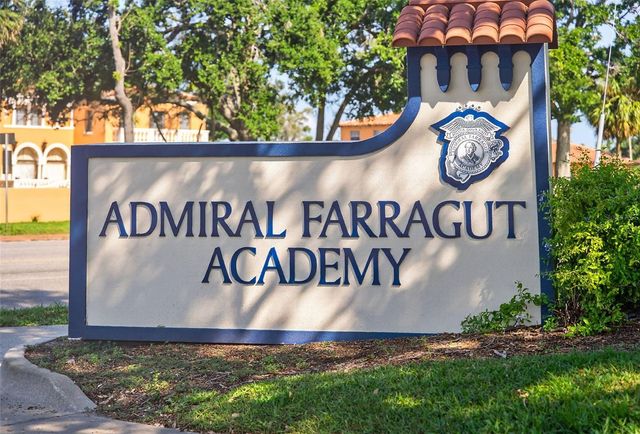 310 PARK STREET N, St Petersburg, FL 33710