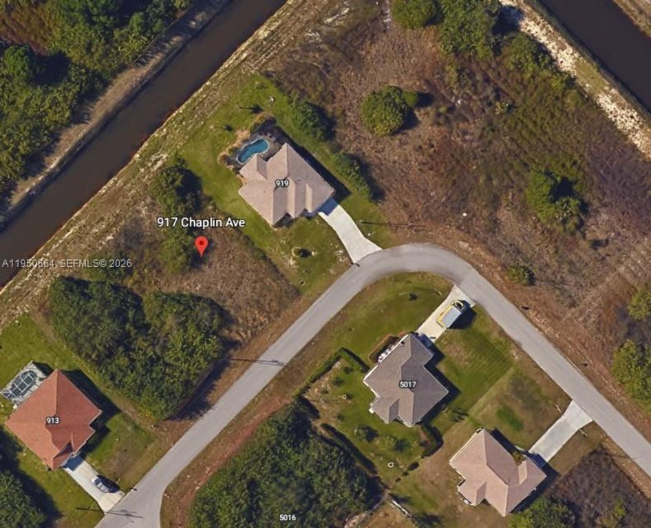 917 Chaplin Ave, Lehigh Acres, FL 33971