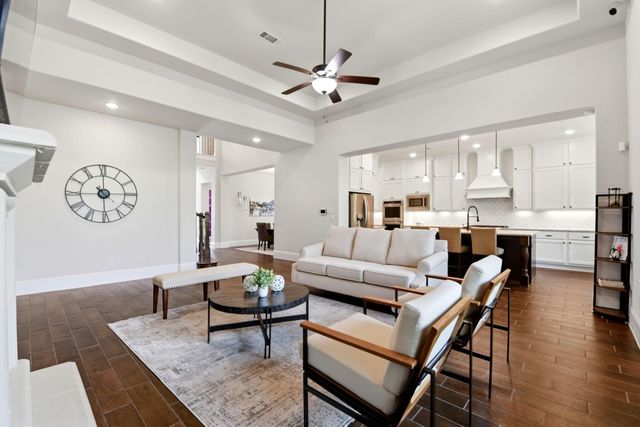 10062 S Goshawk Trail, Conroe, TX 77385