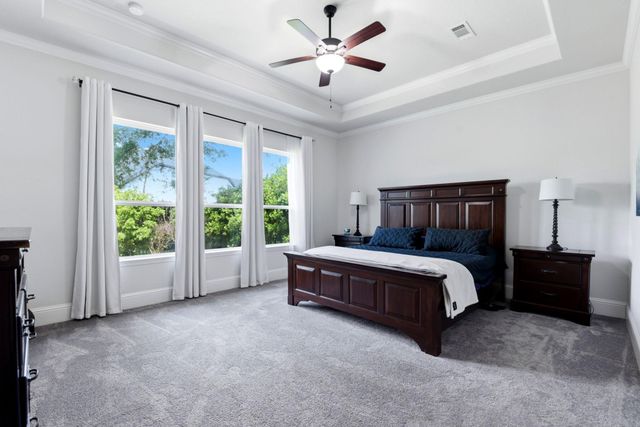 10062 S Goshawk Trail, Conroe, TX 77385