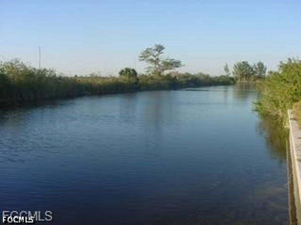 413 NW 31st PL, Cape Coral, FL 33993