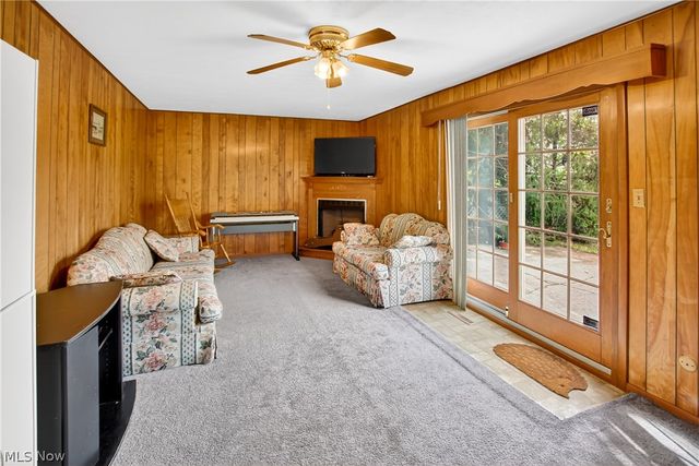 2115 Coventry Drive, Parma, OH 44134