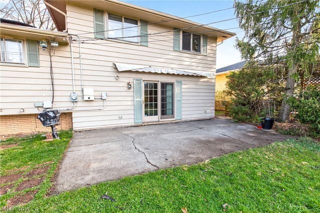 2115 Coventry Drive, Parma, OH 44134