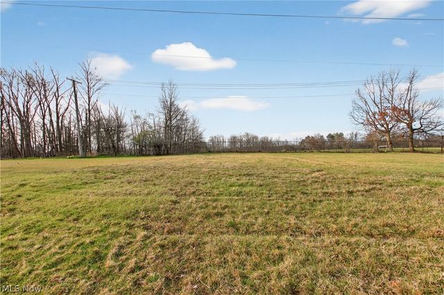2115 Coventry Drive, Parma, OH 44134
