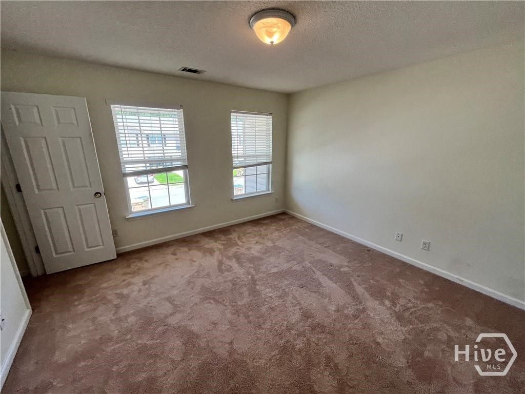 Image 8 of property listing at 92 Aubrey Trail, Richmond Hill, GA 31324