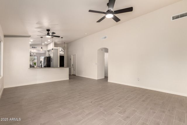 8214 W LUMBEE Street, Phoenix, AZ 85043