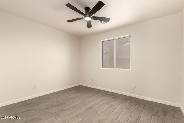 8214 W LUMBEE Street, Phoenix, AZ 85043