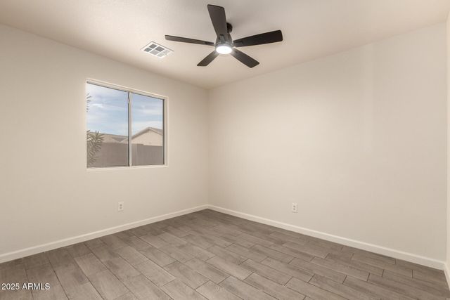 8214 W LUMBEE Street, Phoenix, AZ 85043