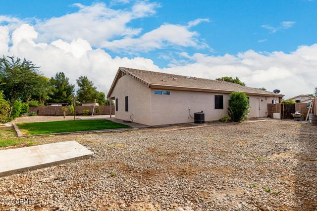 8214 W LUMBEE Street, Phoenix, AZ 85043