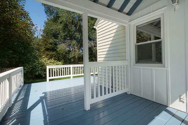10 Farview Ave, Shrewsbury, MA 01545
