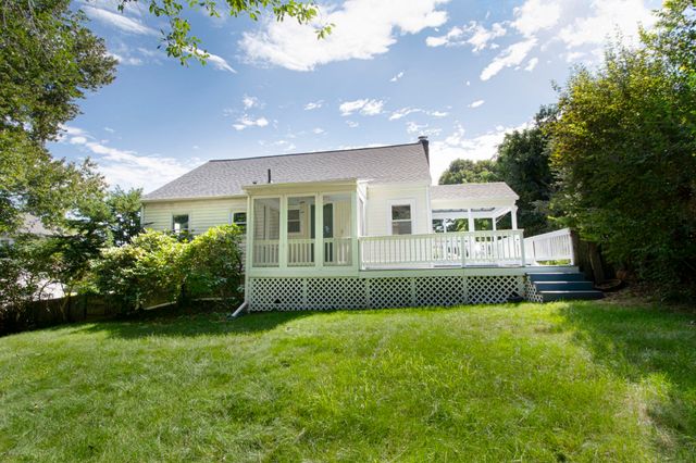 10 Farview Ave, Shrewsbury, MA 01545