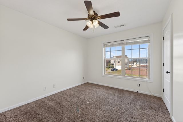 3597 Fox Tail Ct, Clarksville, TN 37040