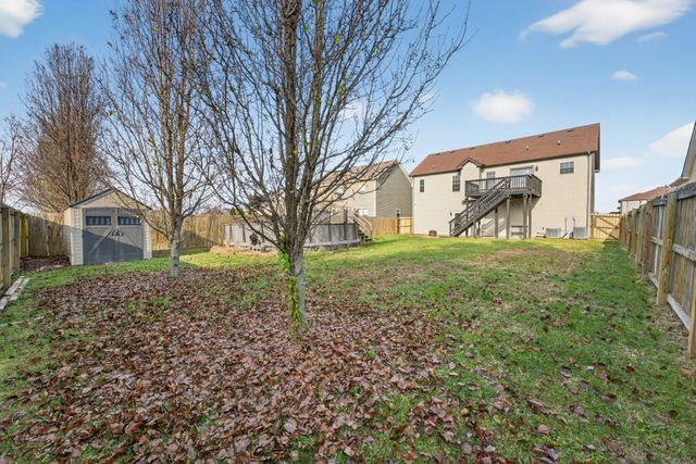 3597 Fox Tail Ct, Clarksville, TN 37040