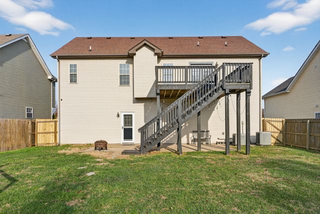 3597 Fox Tail Ct, Clarksville, TN 37040