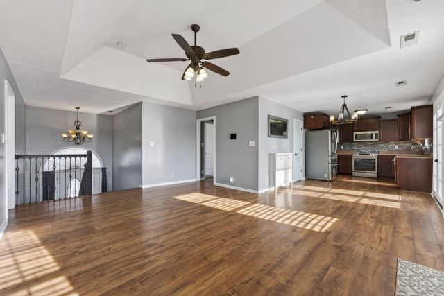 3597 Fox Tail Ct, Clarksville, TN 37040