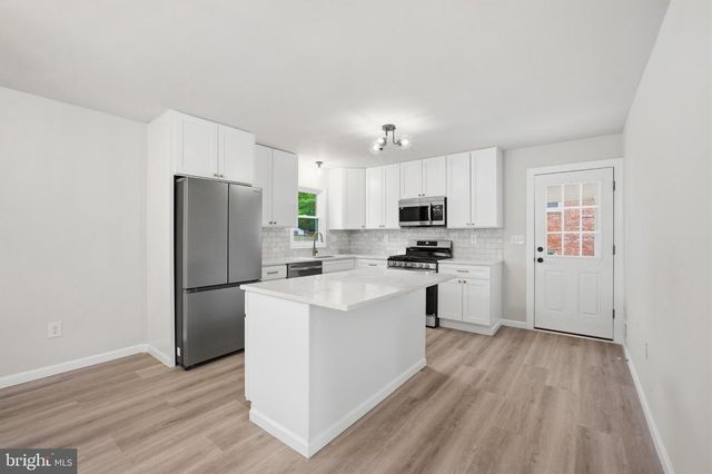 9414 ELDRED PL, Lanham, MD 20706