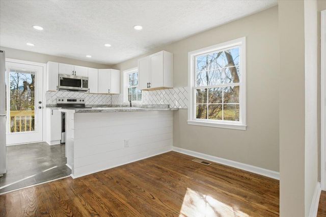 707 Brandon AVE, Roanoke, VA 24015