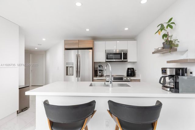 9940 W Bay Harbor Dr 7C-S, Bay Harbor Islands, FL 33154