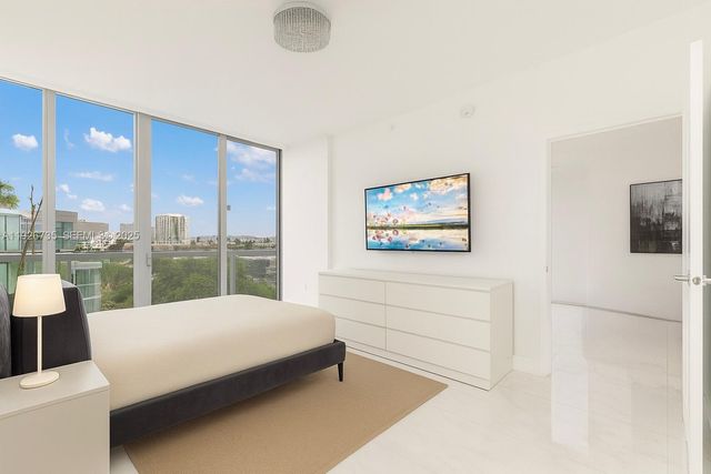 9940 W Bay Harbor Dr 7C-S, Bay Harbor Islands, FL 33154