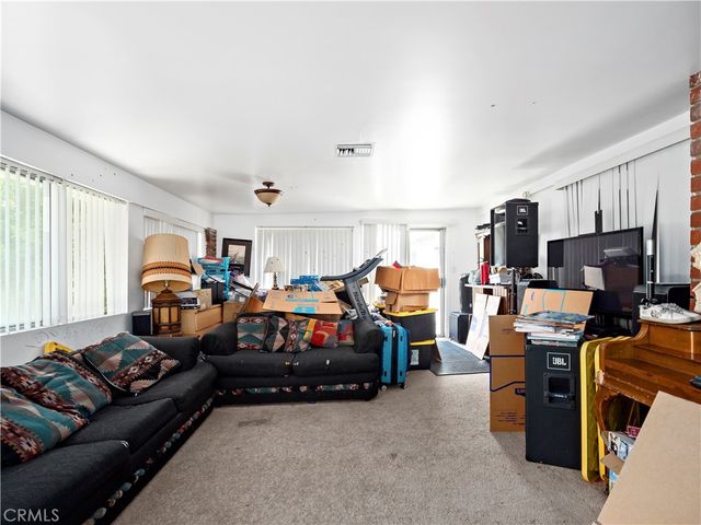 9281 Dorrington, Pacoima, CA 91331