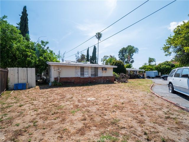 9281 Dorrington, Pacoima, CA 91331