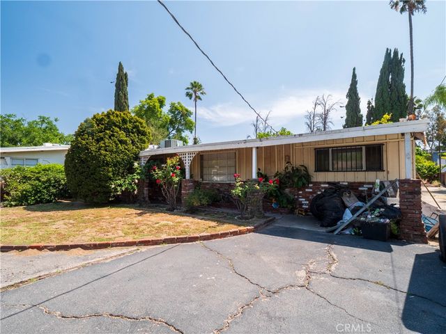 9281 Dorrington, Pacoima, CA 91331