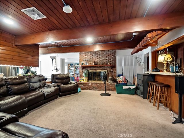 9281 Dorrington, Pacoima, CA 91331