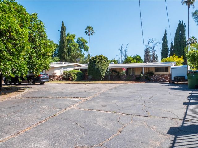 9281 Dorrington, Pacoima, CA 91331
